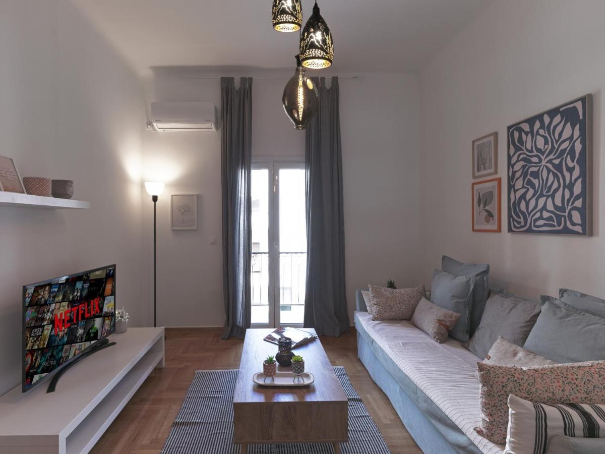 Beautiful Athenian Apartment Next To The Center Exterior foto